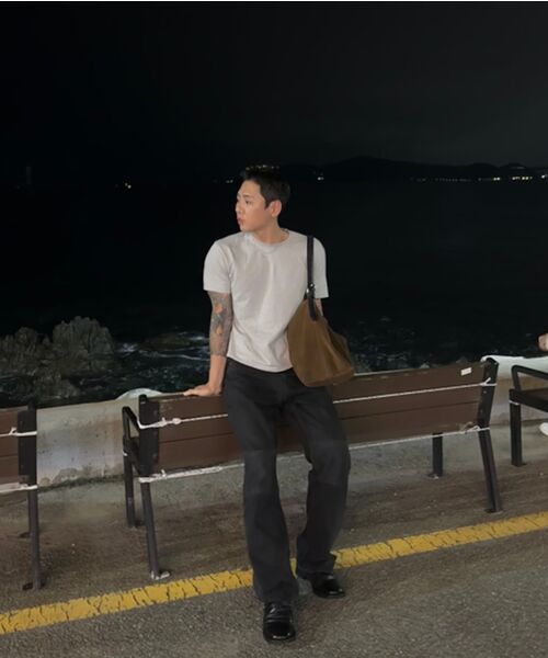 P.IN.O（ピインオ）の「コットンクロップ半袖Tシャツ-マッスルフィット（Tシャツ/カットソー・メンズ・グレー系その他/ブラック/ホワイト/チャコール/その他・MEDIUM/LARGE/SMALL）」の12枚目の写真