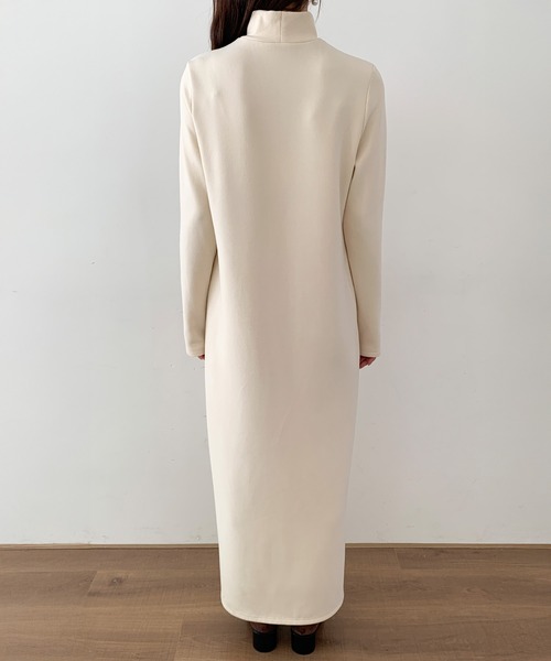 by LEGNA（バイレグナ）の「【選べる着丈】裏起毛 タートルネックマキシワンピース（ワンピース・レディース・ライトベージュ/ダークグレー/ブラウン/ブラック・M-Regular/L-Regular/M-Long/L-Long/L-Short/M-Short）」の9枚目の写真