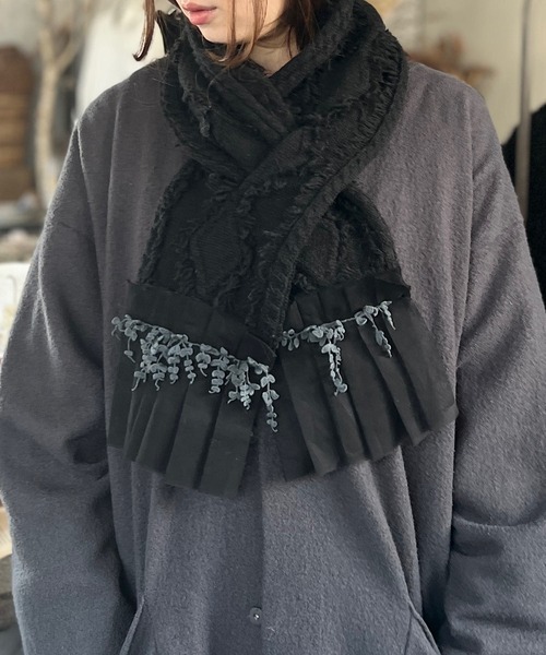 m.soeur（エムスール）の「【限定】手編みのニットショール ＊Gray