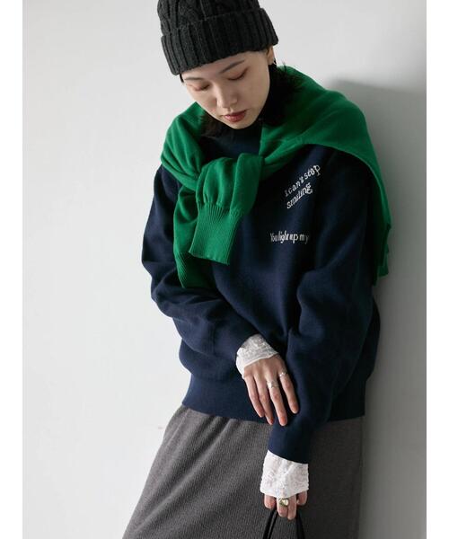 Samansa Mos2 blue（サマンサモスモスブルー）の「【Hug knit】ロゴプルオーバー（ニット/セーター・レディース・グリーン/キナリ/ネイビー/レッド/トップグレー・F）」の10枚目の写真