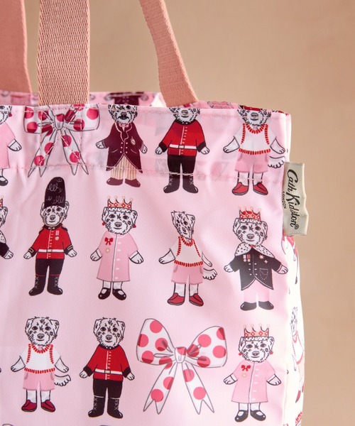 Cath Kidston(キャスキッドソン)の「フォルダウェイ トートバッグ London Dogs(トートバッグ・レディース・その他・FREE)」の3枚目の写真