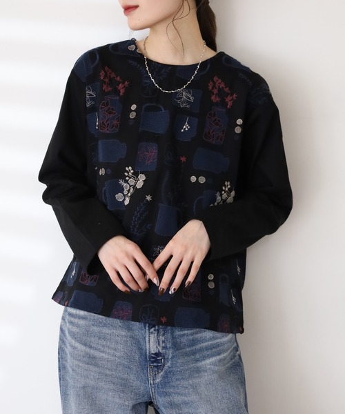 Emago(イマゴ)の「EMAGO ツボと花刺繍ブラウス 長袖(シャツ/ブラウス・レディース・ブラック/ベージュ・FREE)」の5枚目の写真