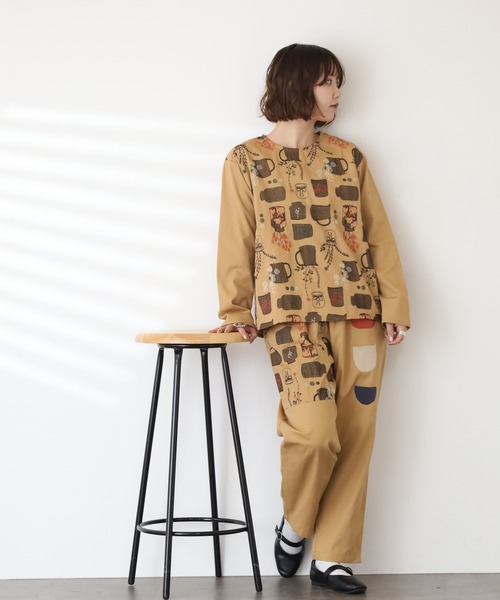 Emago(イマゴ)の「EMAGO ツボと花刺繍ブラウス 長袖(シャツ/ブラウス・レディース・ブラック/ベージュ・FREE)」の11枚目の写真