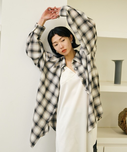 AIC.(エーアイシー)の「2WAYアレンジシアーチェックオーバーシャツ(シャツ/ブラウス・レディース・その他1・FREE)」の2枚目の写真