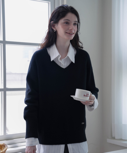DEHEVE（デヘヴェ）の「Classic V-neck Knit [Black]（ニット/セーター・レディース・ブラック・FREE）」の15枚目の写真