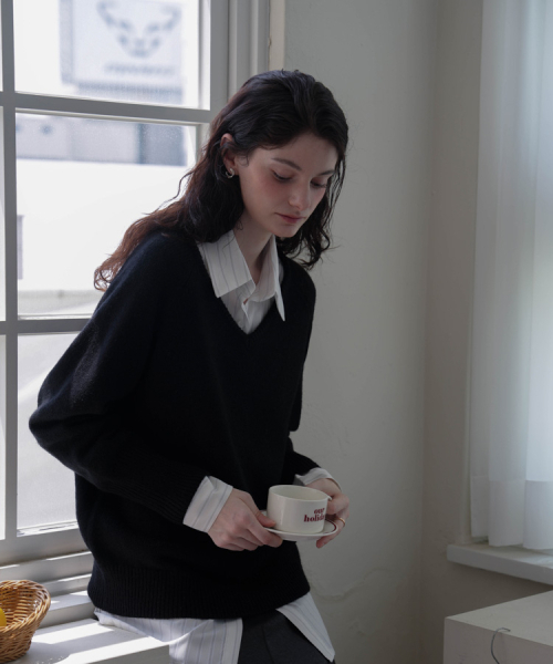 DEHEVE（デヘヴェ）の「Classic V-neck Knit [Black]（ニット/セーター・レディース・ブラック・FREE）」の12枚目の写真