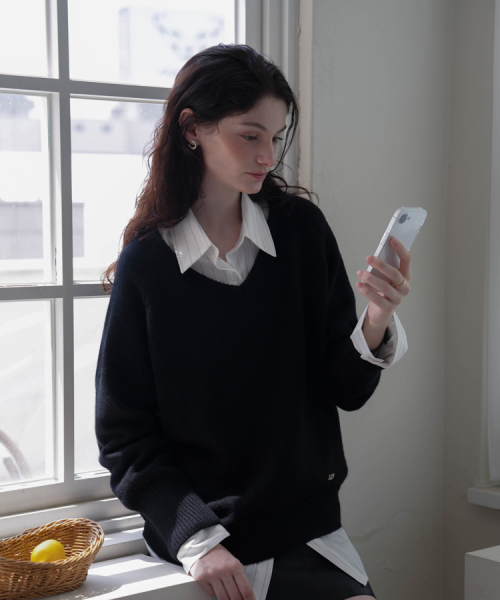 DEHEVE（デヘヴェ）の「Classic V-neck Knit [Black]（ニット/セーター・レディース・ブラック・FREE）」の10枚目の写真