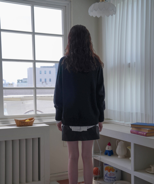 DEHEVE（デヘヴェ）の「Classic V-neck Knit [Black]（ニット/セーター・レディース・ブラック・FREE）」の4枚目の写真