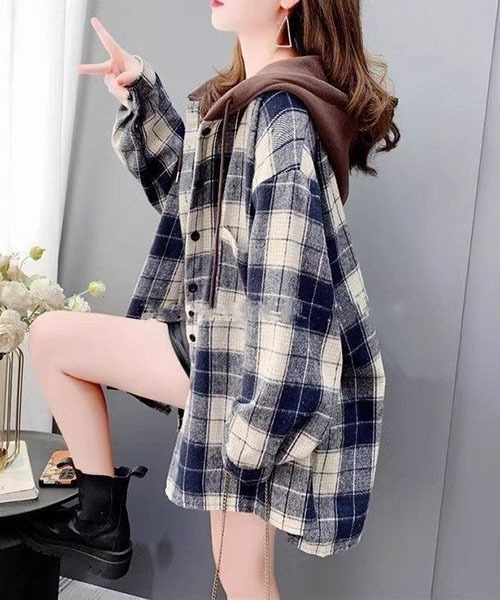 gossip!ロサンゼルス(ゴシップロサンゼルス)の「Y2Kオーバーサイズ フーディチェックシャツ(シャツ/ブラウス・レディース・ブラウン/ネイビー・M/L)」の10枚目の写真