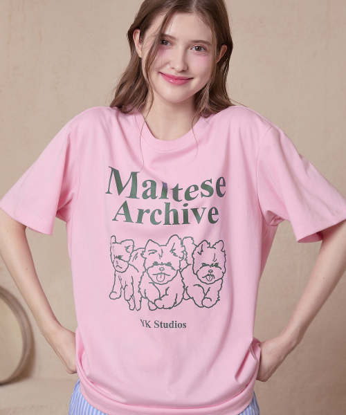 WaiKei(ワイケイ)の「マルチーズアーカイブライングラフィック半袖Tシャツピンク(Tシャツ/カットソー・レディース・その他・1/2/3)」の1枚目の写真