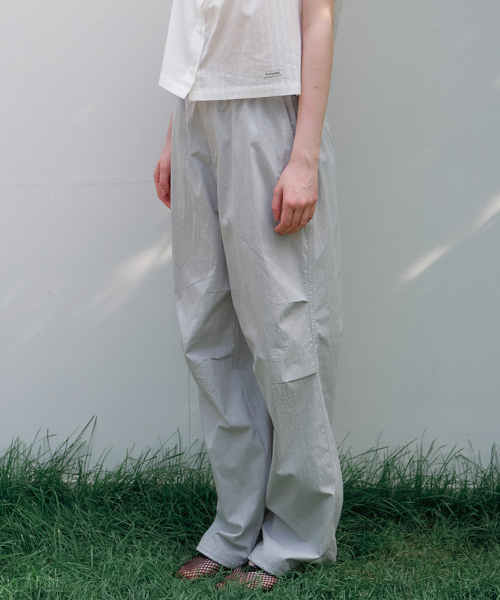 BUT'TON(ボッタン)の「Cotton Parashute Pants (LightGrey)(その他パンツ・レディース・その他・FREE)」の1枚目の写真