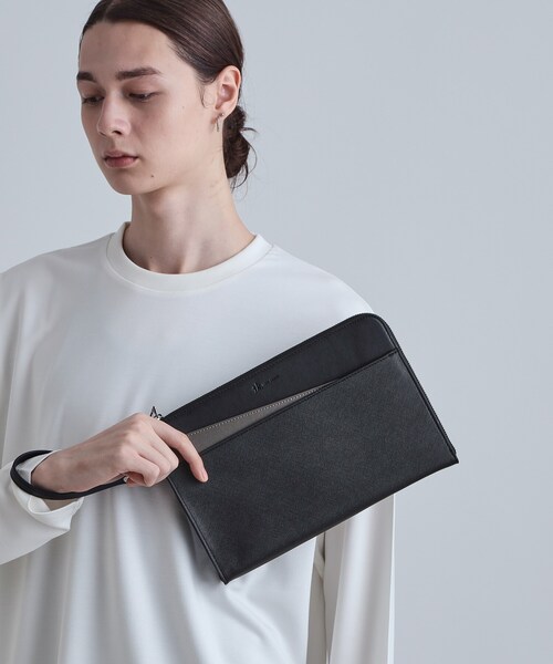 tk.TAKEO KIKUCHI（ティーケータケオキクチ）の「切替ZIPクラッチバッグ（クラッチバッグ・メンズ・ブラック/ブラック系/ブラック系1・00）」の11枚目の写真