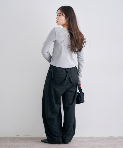 U by SPICK&SPAN（ユーバイスピックアンドスパン）の「2WAYトロタックサスペンダーパンツ（スラックス・レディース・ブラック/アイボリー・36/38）」の9枚目の写真