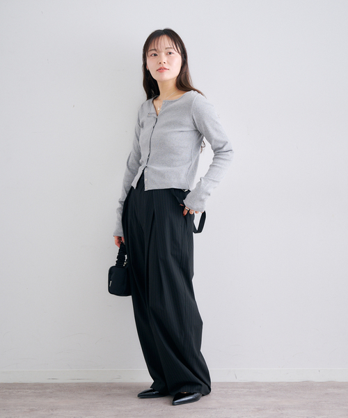 U by SPICK&SPAN（ユーバイスピックアンドスパン）の「2WAYトロタックサスペンダーパンツ（スラックス・レディース・ブラック/アイボリー・36/38）」の11枚目の写真