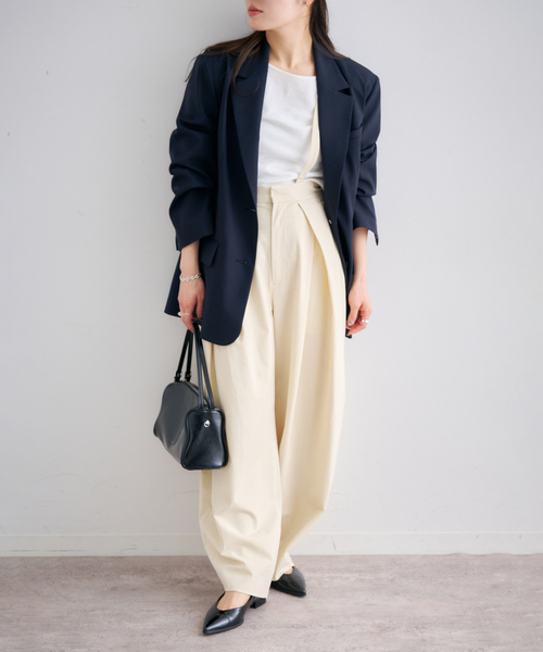 U by SPICK&SPAN（ユーバイスピックアンドスパン）の「2WAYトロタックサスペンダーパンツ（スラックス・レディース・ブラック/アイボリー・36/38）」の17枚目の写真