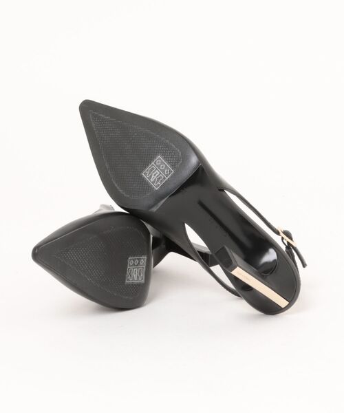 CHARLES & KEITH(チャールズ & キース)の「Kerra ケラ ポインテットスリングバックパンプス(パンプス・レディース・ホワイト/ベージュ/ブラック・23.5cm/23cm/22cm/22.5cm/25cm/24.5cm)」の7枚目の写真