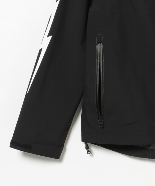 BEAMS GOLF(ビームスゴルフ)の「【別注】ELECTRIC GOLF / 撥水 レインジャケット(ブルゾン・メンズ・ブラック・M/L/XL)」の5枚目の写真