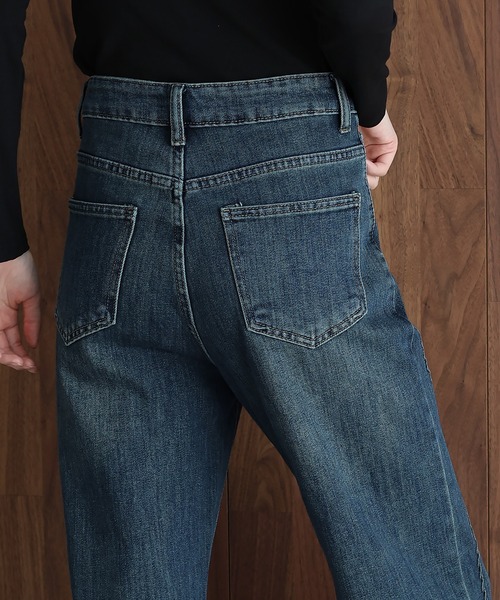 J by blue(ジェイバイブルー)の「ウェーブラインフレアデニムパンツ(デニムパンツ・レディース・ブルー/ネイビー・LARGE/MEDIUM)」の13枚目の写真