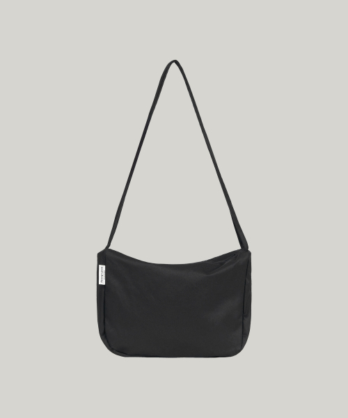 MUCU AND EBONY(ムクアンドエボニー)の「Marsh Mellow Bag _ Black(ショルダーバッグ・レディース・その他・FREE)」の1枚目の写真