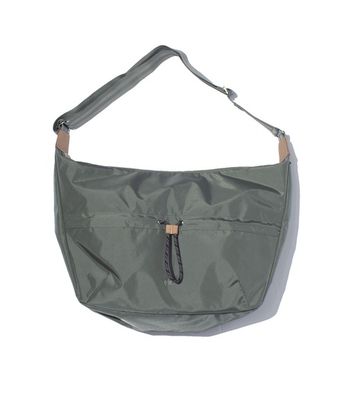 F/CE. (エフシーイー)の「F/CE. 420 re/cor 2WAY SHOULDER TOTE / エフシーイー 420 リコー ツーウェイ ショルダー トート(ショルダーバッグ・メンズ・ブラック/オリーブ・FREE)」の1枚目の写真