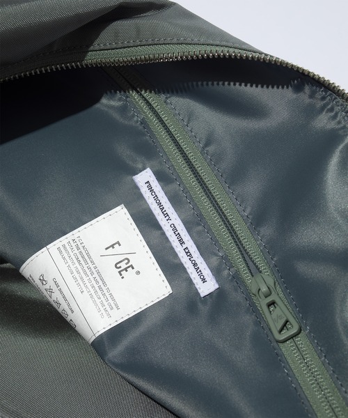 F/CE. (エフシーイー)の「F/CE. 420 re/cor 2WAY SHOULDER TOTE / エフシーイー 420 リコー ツーウェイ ショルダー トート(ショルダーバッグ・メンズ・ブラック/オリーブ・FREE)」の11枚目の写真