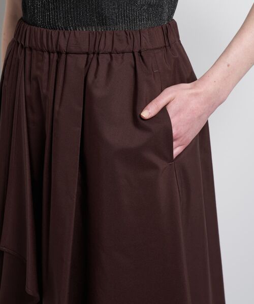 LANVIN en Bleu(ランバンオンブルー)の「アシンメトリーレイヤードパンツ(その他パンツ・レディース・ボルドー/ブラック・38/36)」の9枚目の写真