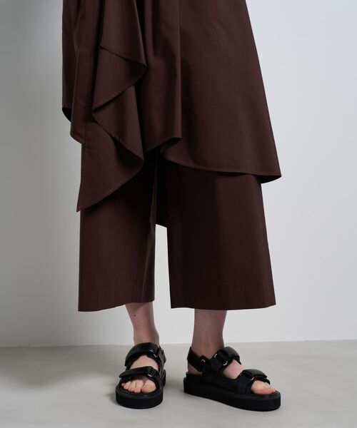 LANVIN en Bleu(ランバンオンブルー)の「アシンメトリーレイヤードパンツ(その他パンツ・レディース・ボルドー/ブラック・38/36)」の10枚目の写真