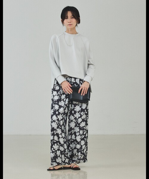 qualite（カリテ）の「【楽なのに上品】ダンボールボックスプルオーバー/スウェット/トレーナー/春服（スウェット・レディース・ライトグレー/チャコールグレー/アイボリー・フリー）」の6枚目の写真