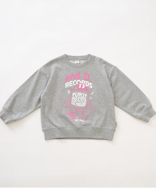 and D. petit main（アンドディープティマイン）の「クラック加工スウェットプルオーバー（スウェット・キッズ・レッド系その他/トップグレー/ブラック・120cm/110cm/100cm/130cm/140cm/90cm）」の19枚目の写真