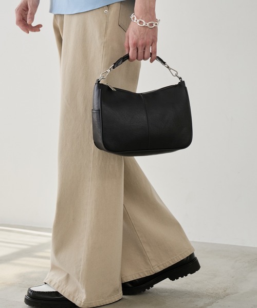 LUENNA(ルエナ)の「【LUENNA】2Way Shoulder Bag / 2WAYショルダーバッグ(ハンドバッグ対応)(ショルダーバッグ・メンズ・ブラック・FREE)」の13枚目の写真