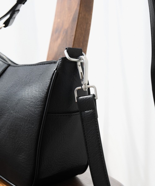 LUENNA(ルエナ)の「【LUENNA】2Way Shoulder Bag / 2WAYショルダーバッグ(ハンドバッグ対応)(ショルダーバッグ・メンズ・ブラック・FREE)」の22枚目の写真