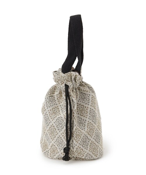 SHOO・LA・RUE（シューラルー）の「【インド製】ジャカード巾着バッグ（トートバッグ・レディース・ピンク系8/ベージュ系3/イエロー系3/ブラック系3・00）」の16枚目の写真