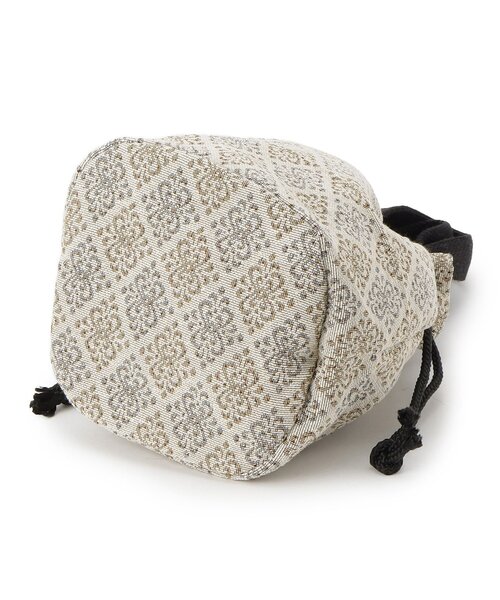 SHOO・LA・RUE（シューラルー）の「【インド製】ジャカード巾着バッグ（トートバッグ・レディース・ピンク系8/ベージュ系3/イエロー系3/ブラック系3・00）」の7枚目の写真