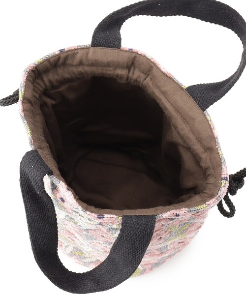 SHOO・LA・RUE（シューラルー）の「【インド製】ジャカード巾着バッグ（トートバッグ・レディース・ピンク系8/ベージュ系3/イエロー系3/ブラック系3・00）」の11枚目の写真