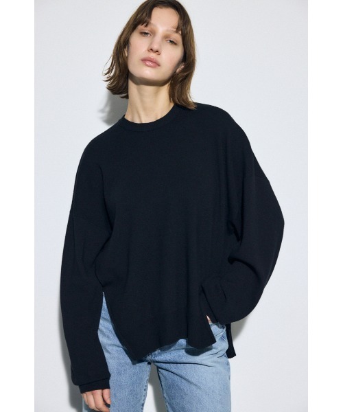 AZUL by moussy(アズールバイマウジー)の「裾スリットニュアンスニットトップス(ニット/セーター・レディース・ブラック/ライトブルー/ブラウン・FREE)」の5枚目の写真