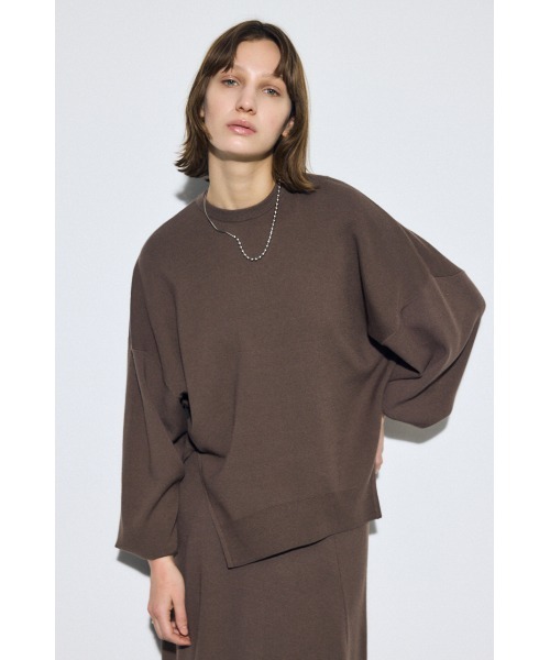 AZUL by moussy(アズールバイマウジー)の「裾スリットニュアンスニットトップス(ニット/セーター・レディース・ブラック/ライトブルー/ブラウン・FREE)」の12枚目の写真