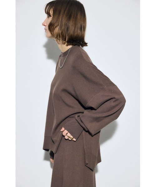 AZUL by moussy(アズールバイマウジー)の「裾スリットニュアンスニットトップス(ニット/セーター・レディース・ブラック/ライトブルー/ブラウン・FREE)」の14枚目の写真