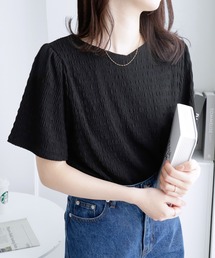 大人カジュアル!ぽこぽこジャガードフレア袖シンプルTシャツ