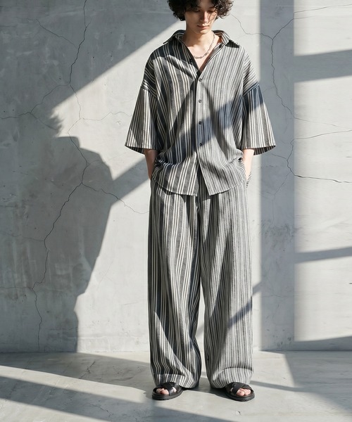 antiqua(アンティカ)の「ストライプ柄 タック ワイドパンツ(その他パンツ・レディース・ブラック・MEDIUM/LARGE)」の10枚目の写真