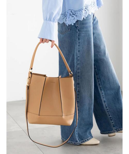 Te chichi(テチチ)の「エコレザーマルチwayタックバッグ(ハンドバッグ・レディース・キャメル/ダークブラウン・F)」の1枚目の写真