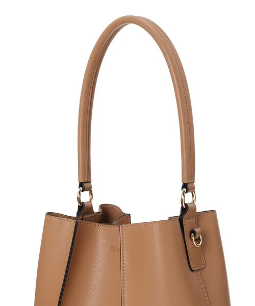 Te chichi(テチチ)の「エコレザーマルチwayタックバッグ(ハンドバッグ・レディース・キャメル/ダークブラウン・F)」の7枚目の写真