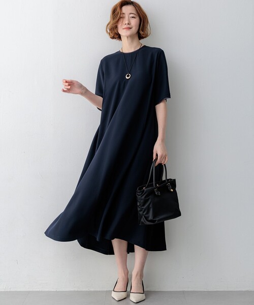 23区 S(ニジュウサンクチイサイサイズ)の「ストレッチジョーゼット フレアワンピース(ワンピース・レディース・ネイビー系/ブラック系/ダークブラウン系・32)」の7枚目の写真