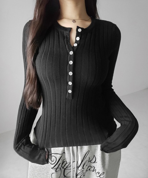 me+em select(ミームセレクト)の「【 2color 】スリムフィットヘンリーネックリブトップス / slim fit henley neck ribbed tops(その他トップス・レディース・ブラック/グレー・FREE)」の14枚目の写真