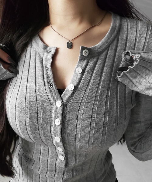 me+em select(ミームセレクト)の「【 2color 】スリムフィットヘンリーネックリブトップス / slim fit henley neck ribbed tops(その他トップス・レディース・ブラック/グレー・FREE)」の6枚目の写真