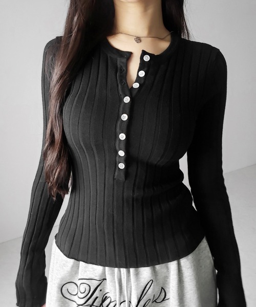 me+em select(ミームセレクト)の「【 2color 】スリムフィットヘンリーネックリブトップス / slim fit henley neck ribbed tops(その他トップス・レディース・ブラック/グレー・FREE)」の17枚目の写真