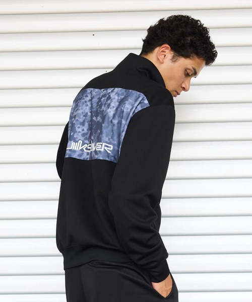 Quiksilver(クイックシルバー)の「QUIKSILVER メンズ/ユニセックス QS WARM UP ZIP 26SP トラックジャケット ルーズフィット 【2026年春夏モデル】/クイックシルバージップアップブルゾン(セットアップ対応可)(ブルゾン・メンズ・ブラック/ブラック系その他・X-LARGE/LARGE/MEDIUM)」の4枚目の写真