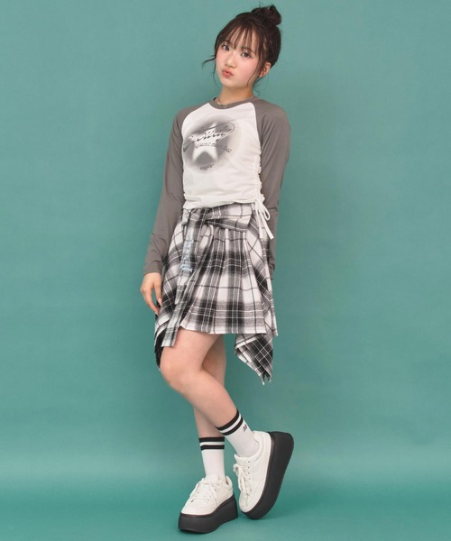 ANAP GiRL(アナップガール)の「ライン入り刺繍ソックス(ソックス/靴下・キッズ・ブラック/グレー/ホワイト・F)」の15枚目の写真