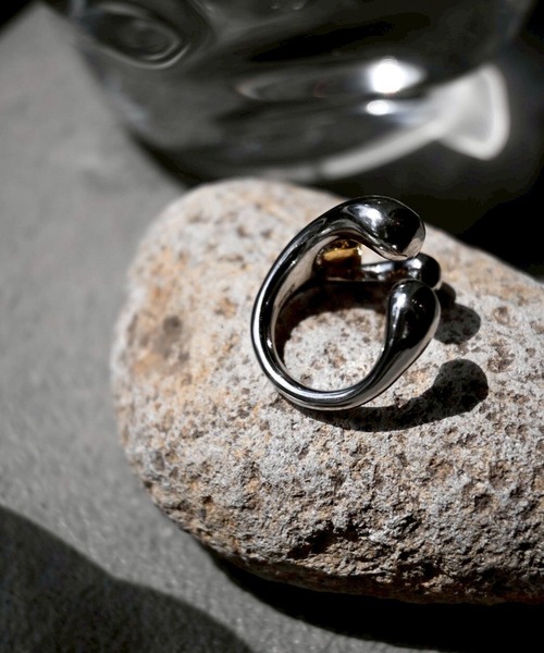 Soierie(ソワリー)の「ビジョンズ リング / Visions ring(リング・レディース・シルバー×ゴールド・FREE)」の9枚目の写真