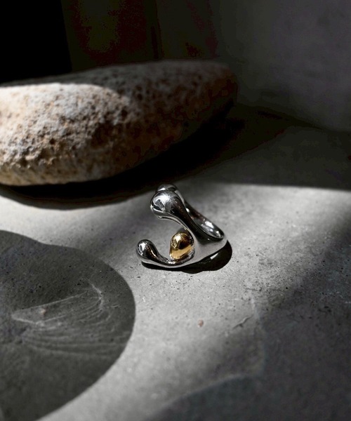 Soierie(ソワリー)の「ビジョンズ リング / Visions ring(リング・レディース・シルバー×ゴールド・FREE)」の6枚目の写真