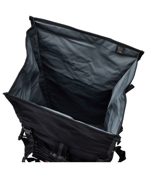 CHROME（クローム）の「［ CHROME / クローム ］BARRAGE PRO 80L PACK BK_BLCK / バラージ プロ 80リットル パック 大容量 80L ロールトップ式バックパック プロ仕様 完全防水（バックパック/リュック・メンズ・ブラック・FREE）」の5枚目の写真